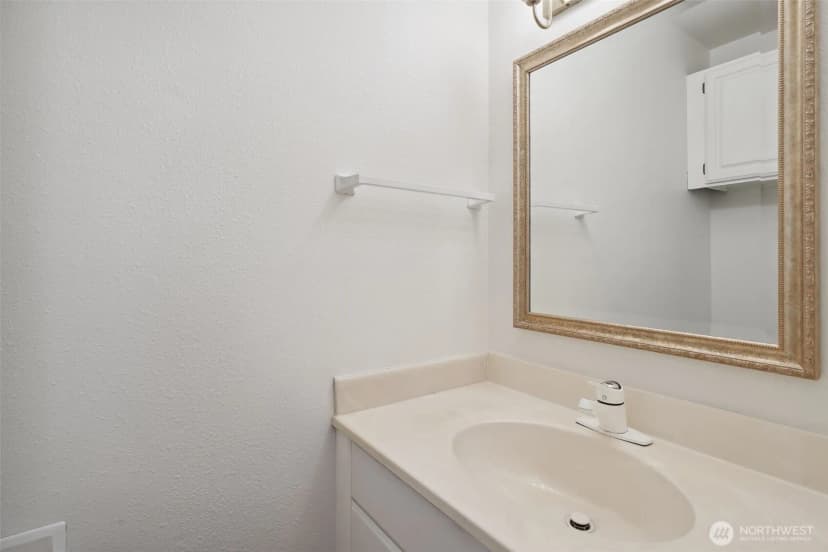 Property photo for 10030 Ne 120th Street #j2, Kirkland photo 9