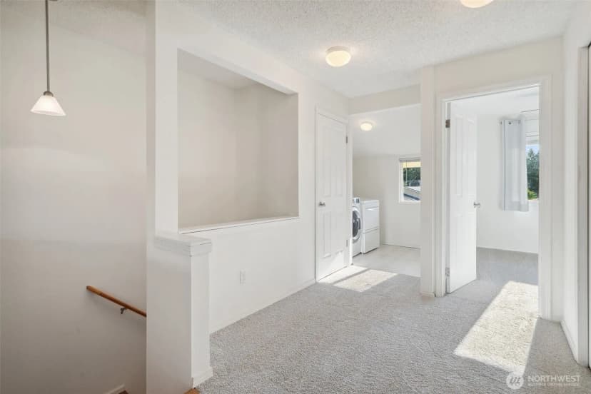 Property photo for 10030 Ne 120th Street #j2, Kirkland photo 34