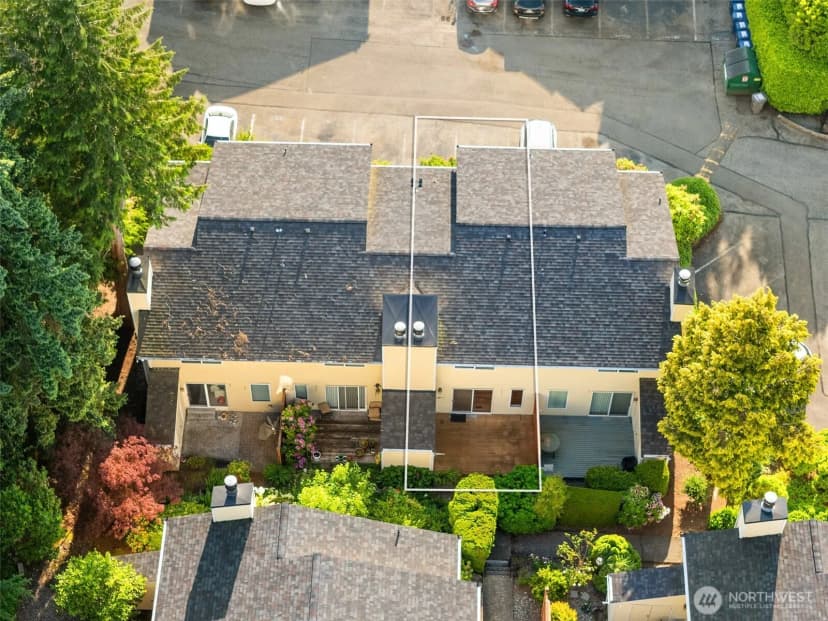 Property photo for 10030 Ne 120th Street #j2, Kirkland photo 23