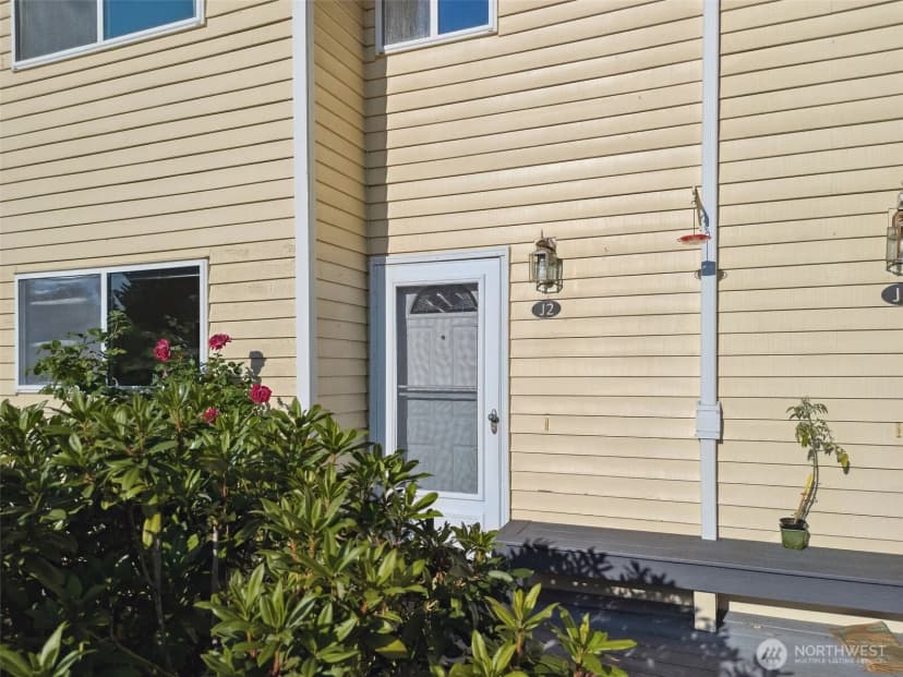Property photo for 10030 Ne 120th Street #j2, Kirkland photo 26