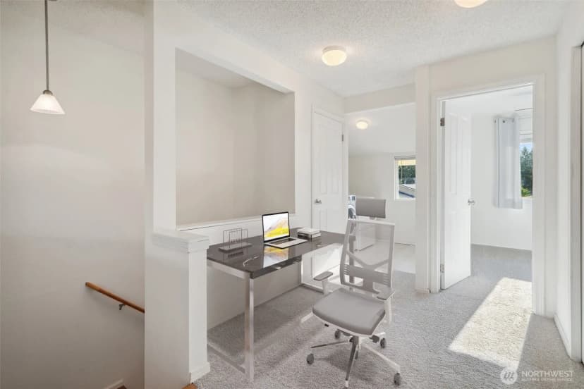 Property photo for 10030 Ne 120th Street #j2, Kirkland photo 11