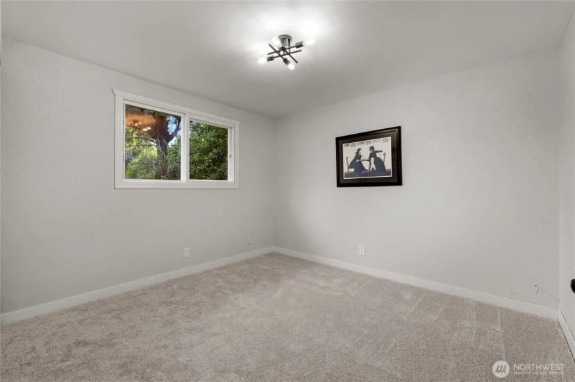 Property photo for 2133 S 253rd Street, Des Moines photo 15