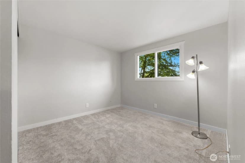 Property photo for 2133 S 253rd Street, Des Moines photo 14
