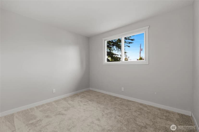 Property photo for 2133 S 253rd Street, Des Moines photo 13