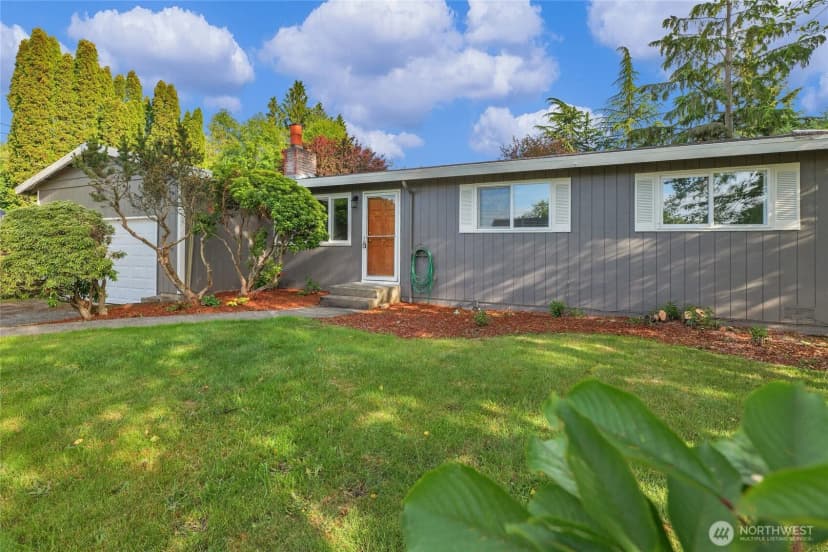 Property photo for 2133 S 253rd Street, Des Moines