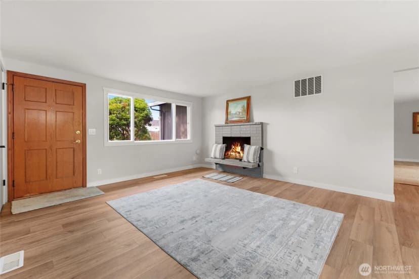 Property photo for 2133 S 253rd Street, Des Moines photo 4