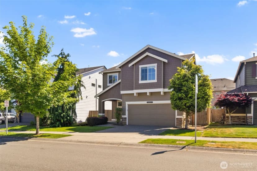 Property photo for 14217 4th Place W, Everett photo 2