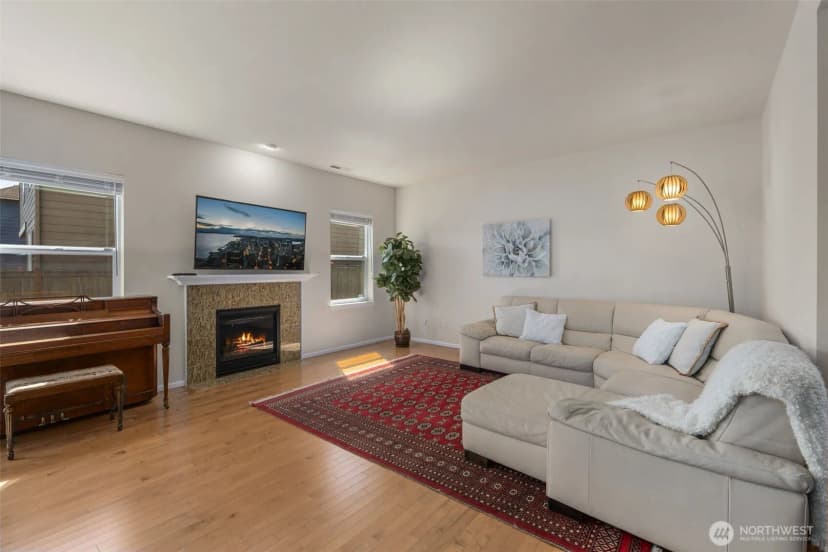 Property photo for 14217 4th Place W, Everett photo 9