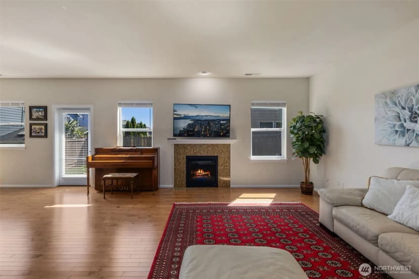 Property photo for 14217 4th Place W, Everett photo 12