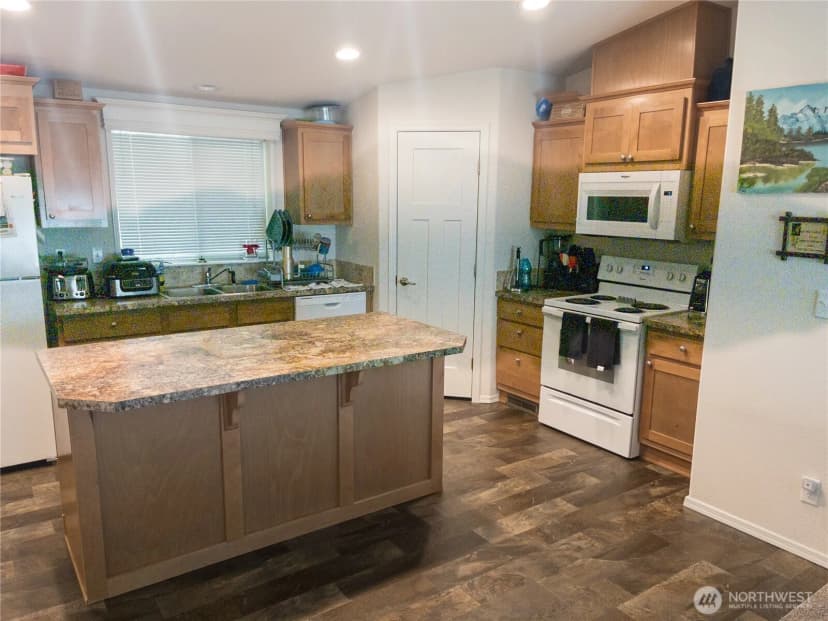 Property photo for 4724 Bellwood Drive Ne, Olympia photo 8