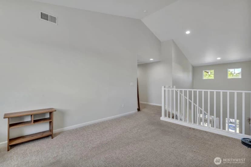 Property photo for 6715 Quincy Avenue Se, Auburn photo 20
