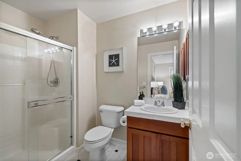 Property photo for 2728 206th Terrace Ne, Sammamish photo 27