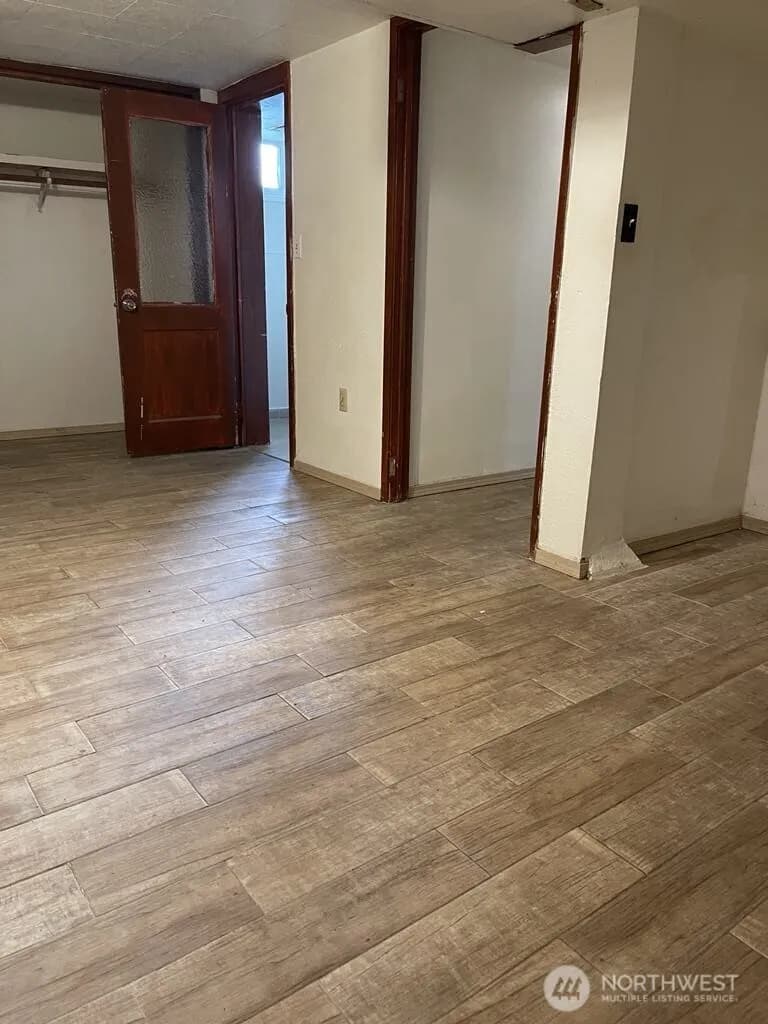 Property photo for 27 Sw 102 Street, Seattle photo 11