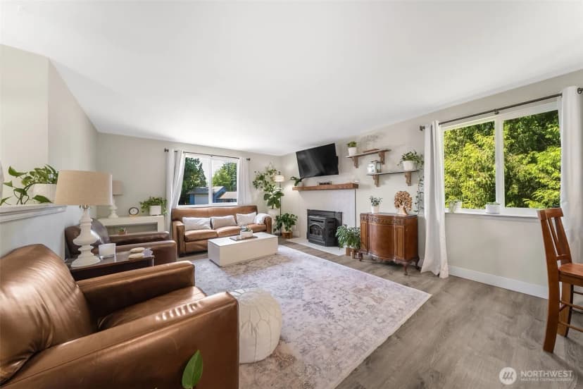 Property photo for 9702 205th Avenue Ct E, Bonney Lake photo 3