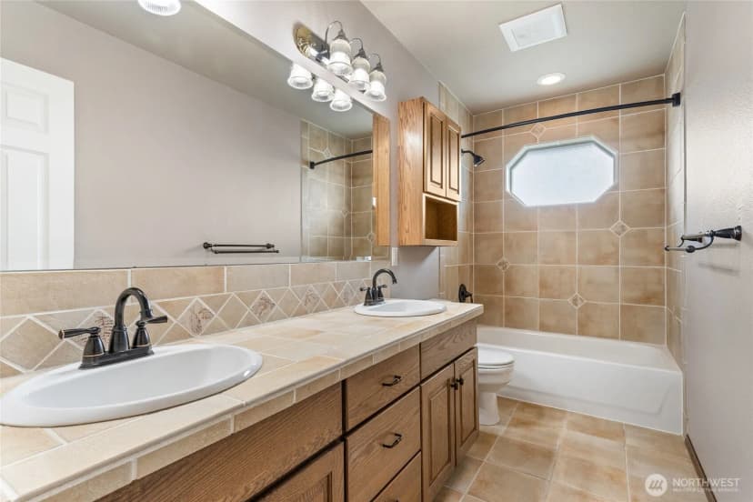 Property photo for 8711 Fenwick Loop Se Se, Olympia photo 33
