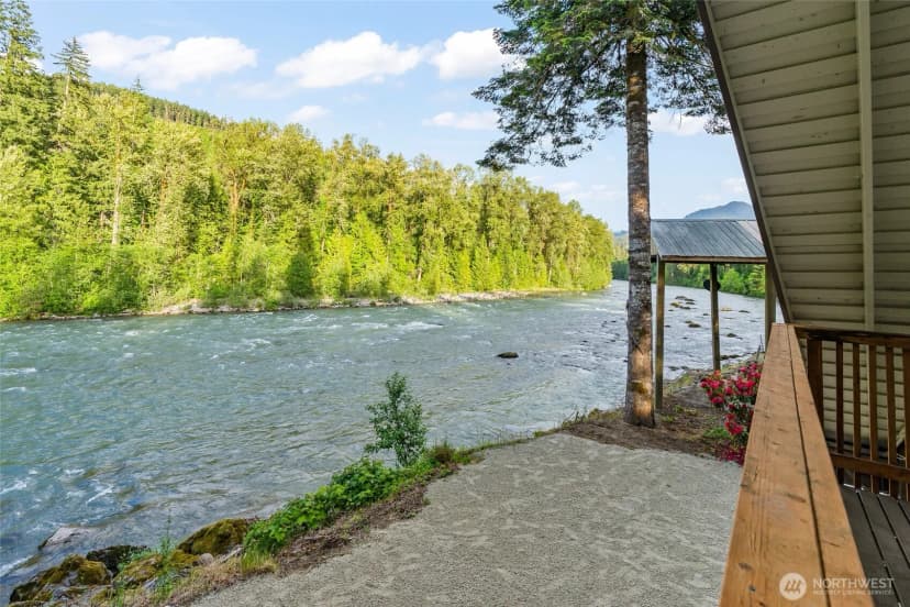 Property photo for 25921 Clear Creek Rd, Darrington photo 19