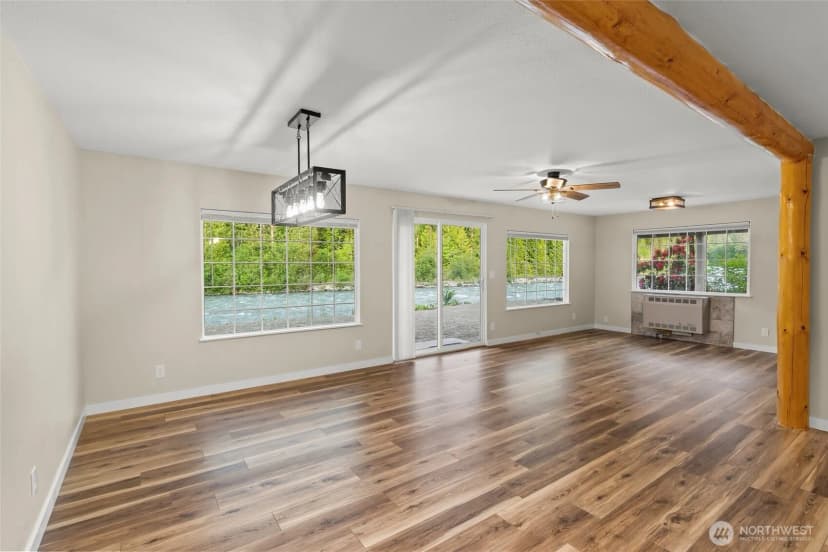 Property photo for 25921 Clear Creek Rd, Darrington photo 6