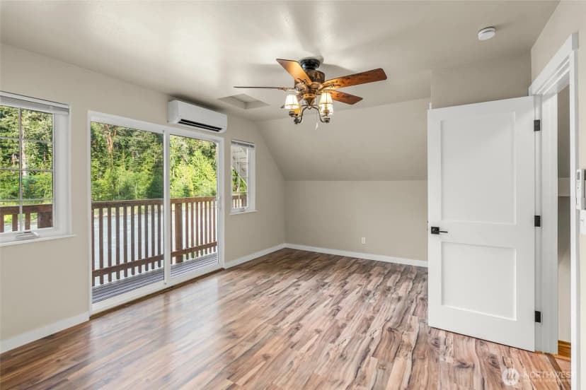 Property photo for 25921 Clear Creek Rd, Darrington photo 17