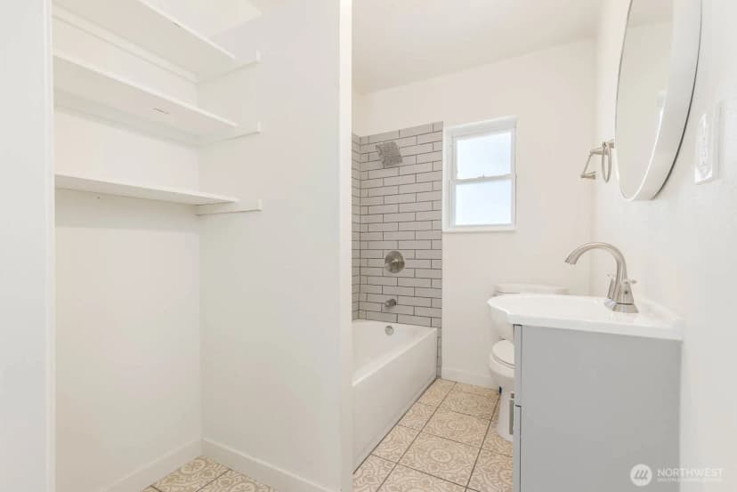 Property photo for 102 Nenant Street N, Bucoda photo 16