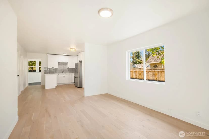 Property photo for 102 Nenant Street N, Bucoda photo 7