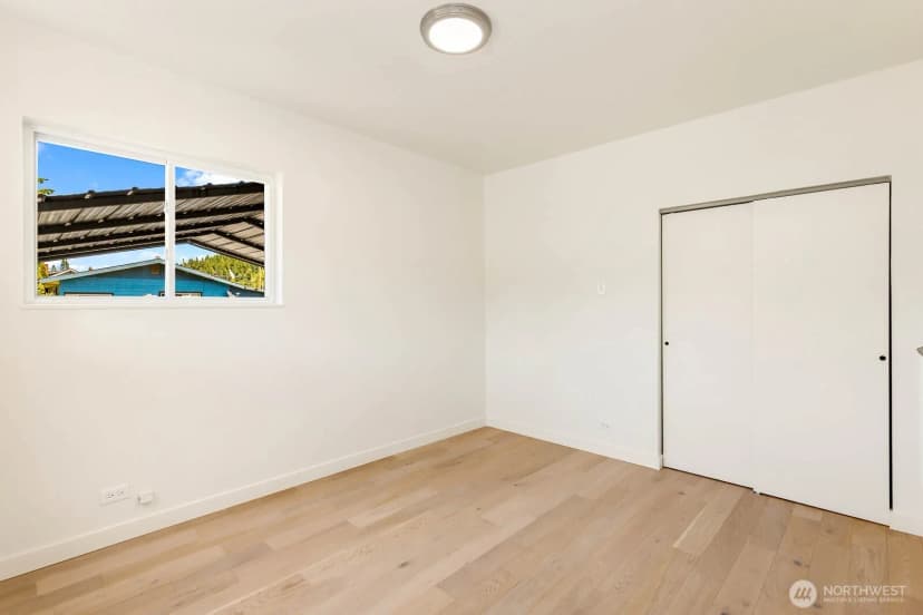 Property photo for 102 Nenant Street N, Bucoda photo 14
