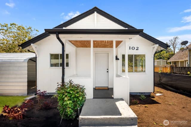 Property photo for 102 Nenant Street N, Bucoda photo 2