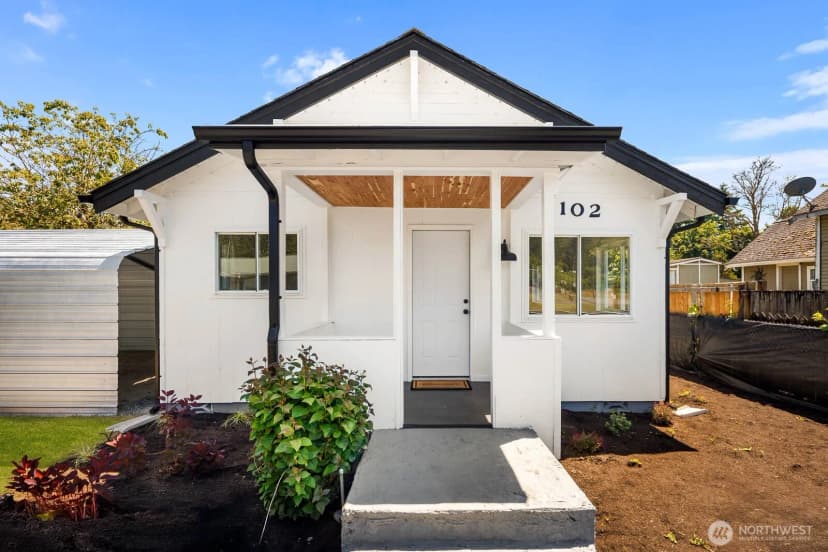 Property photo for 102 Nenant Street N, Bucoda photo 2
