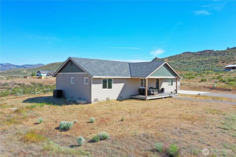 Property photo for 212 Hubbard Road, Riverside photo 3