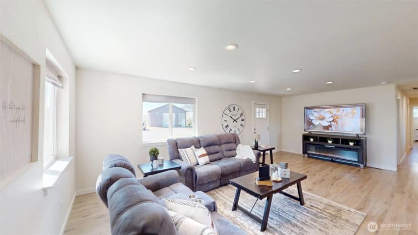 Property photo for 212 Hubbard Road, Riverside photo 9