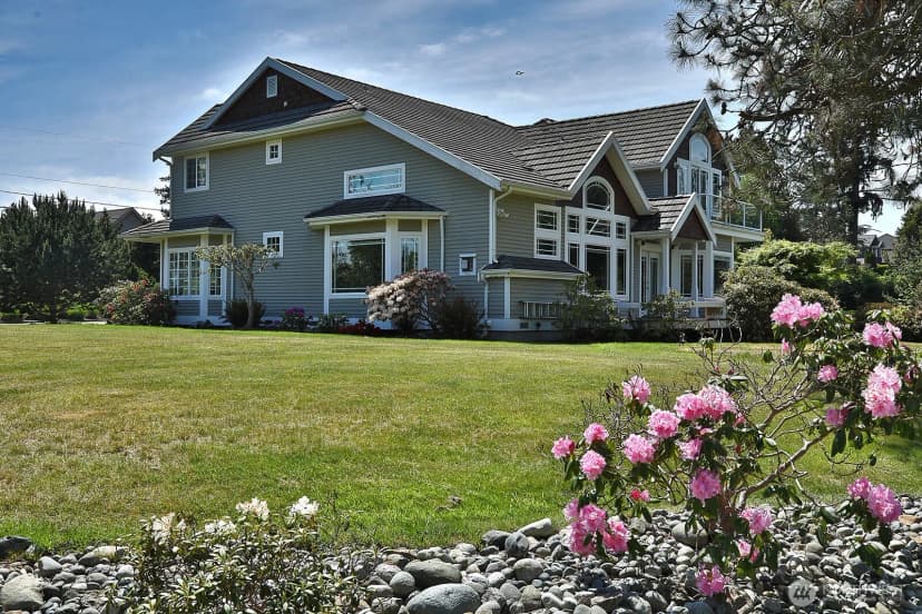 Property photo for 2391 Soundview Drive, Langley photo 27