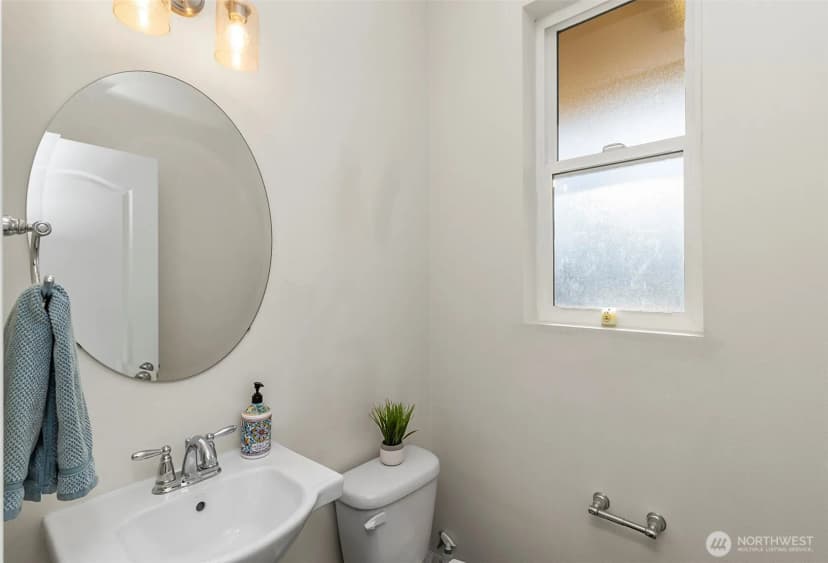 Property photo for 1607 Austin Avenue, Snohomish photo 4