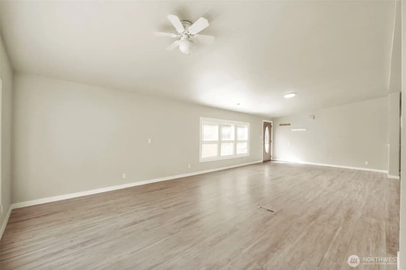 Property photo for 20119 120th Avenue E, Graham photo 11