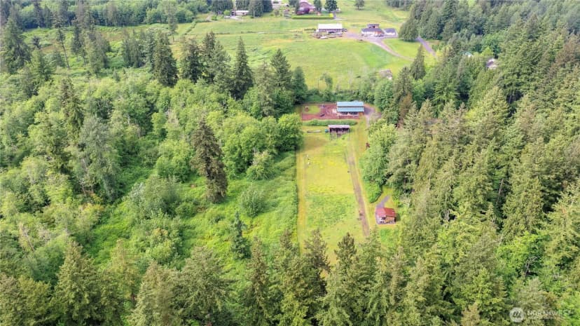 Property photo for 19304 8th Avenue Nw, Arlington photo 38