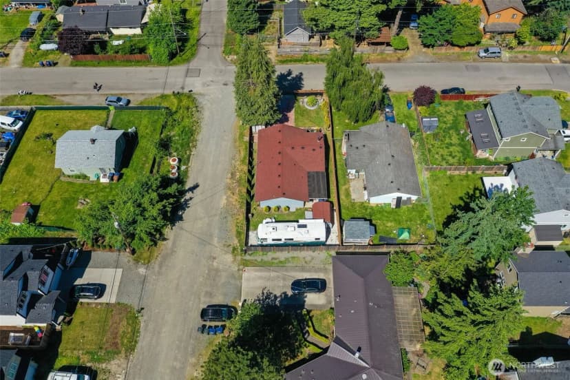 Property photo for 6965 E E, Tacoma photo 2