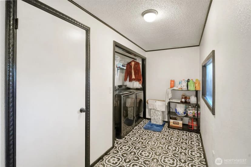 Property photo for 6965 E E, Tacoma photo 30