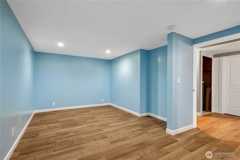 Property photo for 1026 E Guiberson Street, Kent photo 18