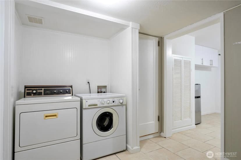 Property photo for 1026 E Guiberson Street, Kent photo 14