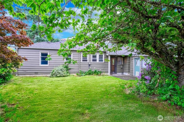 Property photo for 1026 E Guiberson Street, Kent