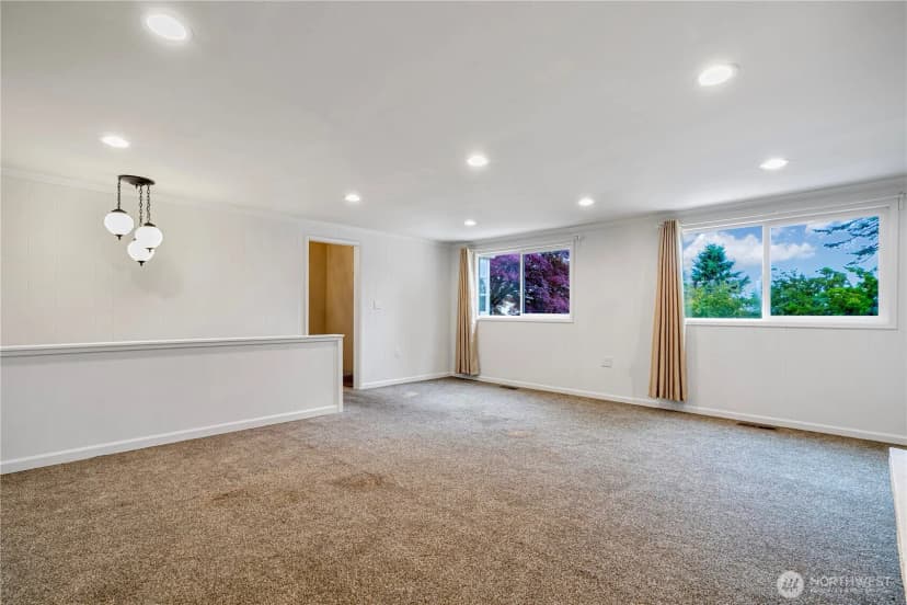 Property photo for 1026 E Guiberson Street, Kent photo 29