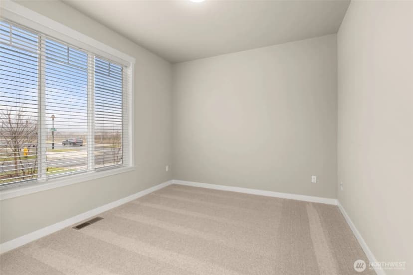 Property photo for 715 Maggee Street Se, Lacey photo 18