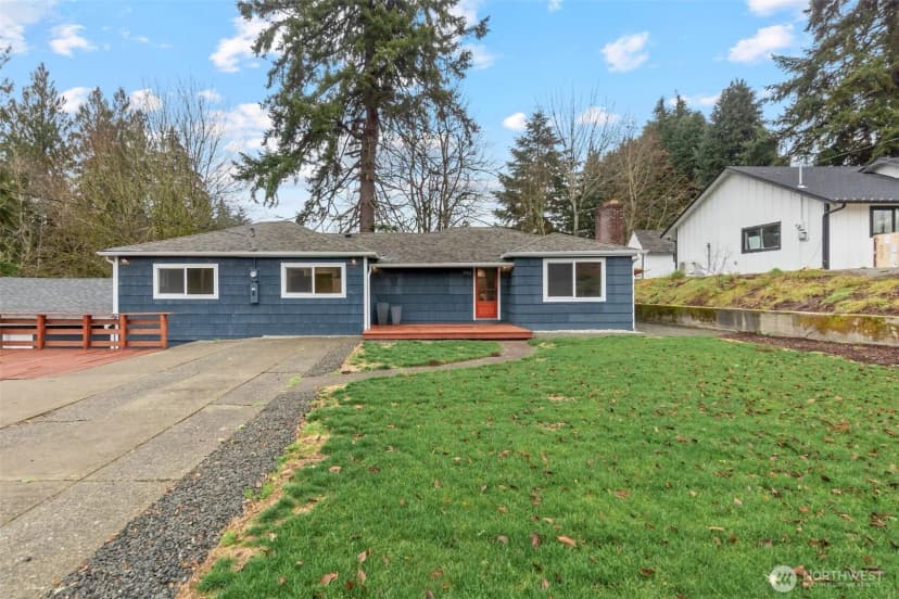 Property photo for 702 Dennis Street Se, Tumwater photo 3