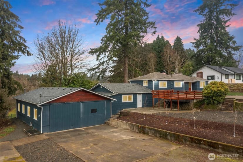 Property photo for 702 Dennis Street Se, Tumwater