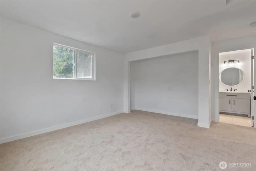 Property photo for 702 Dennis Street Se, Tumwater photo 14