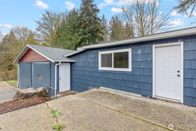 Property photo for 702 Dennis Street Se, Tumwater photo 33