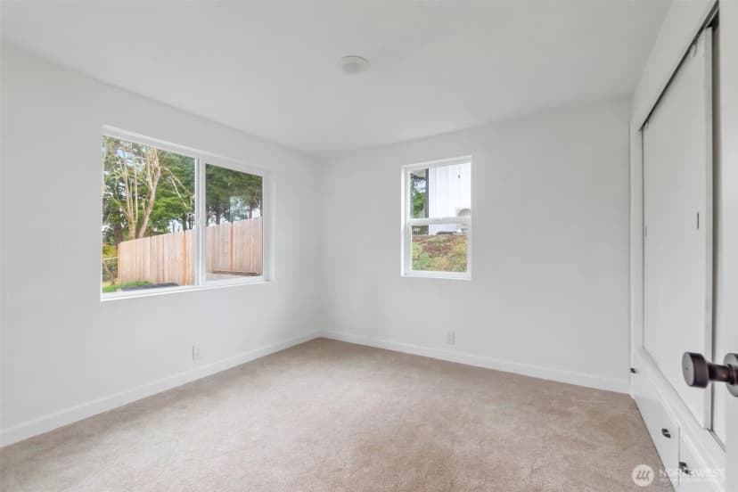 Property photo for 702 Dennis Street Se, Tumwater photo 17