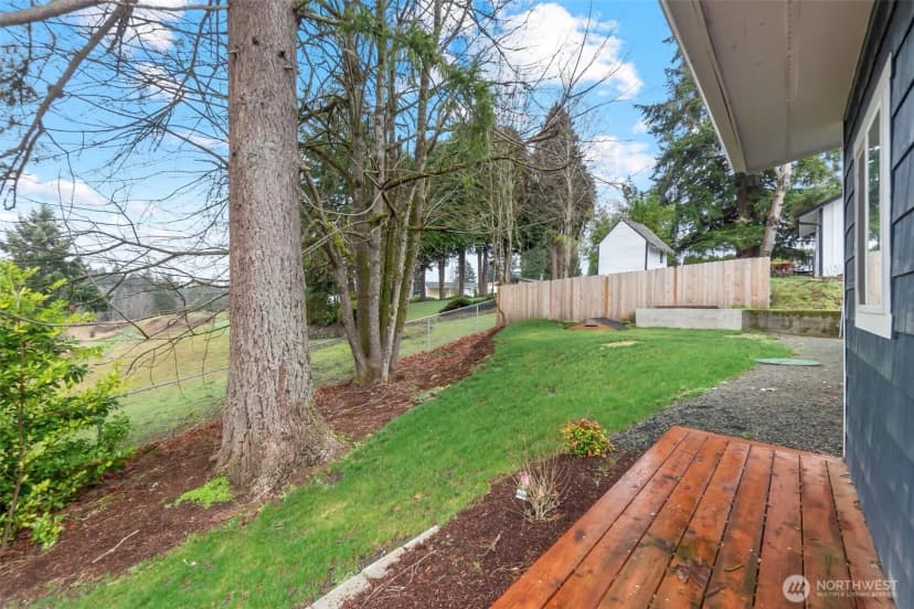 Property photo for 702 Dennis Street Se, Tumwater photo 31