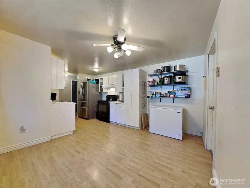Property photo for 17103 15th Avenue E, Spanaway photo 6