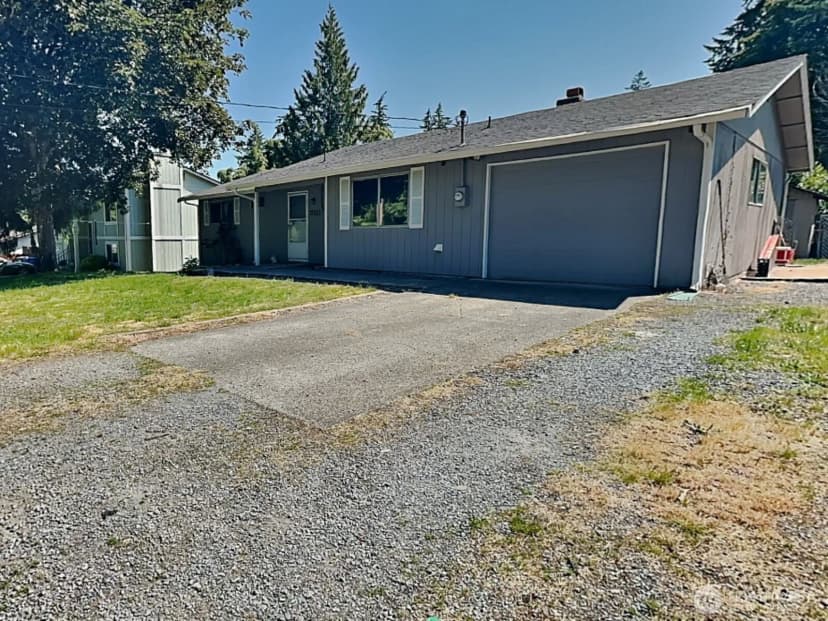 Property photo for 17103 15th Avenue E, Spanaway photo 3