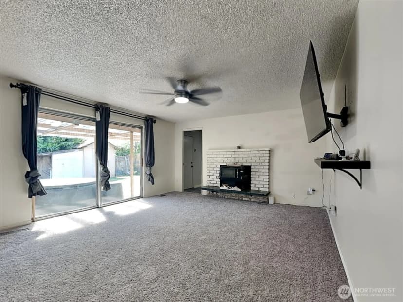 Property photo for 17103 15th Avenue E, Spanaway photo 10
