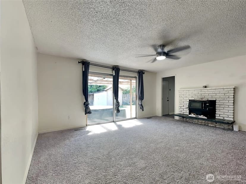Property photo for 17103 15th Avenue E, Spanaway photo 7